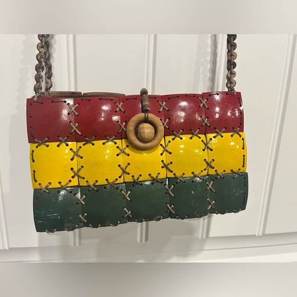 Jamaican Artisan Made Purse - Picture 1 of 5